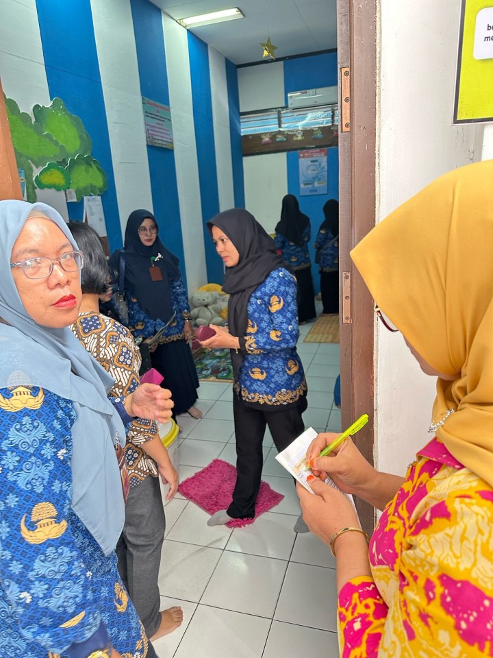 Mohon ijin menyampaikan 17/2/2025 Kasi Kesra Mendampingi TIM UKS kecamatan di TK kristen Emanuel