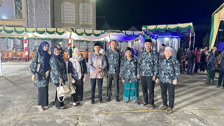 Mohon ijin menyampaikan 21/2/2025 Lurah Jawa, Pejabat Struktural Beserta Staf menghadiri Acara Pembukaan MTQ tingkat Kecamatan di Masjid Ad DA'WAH TLI