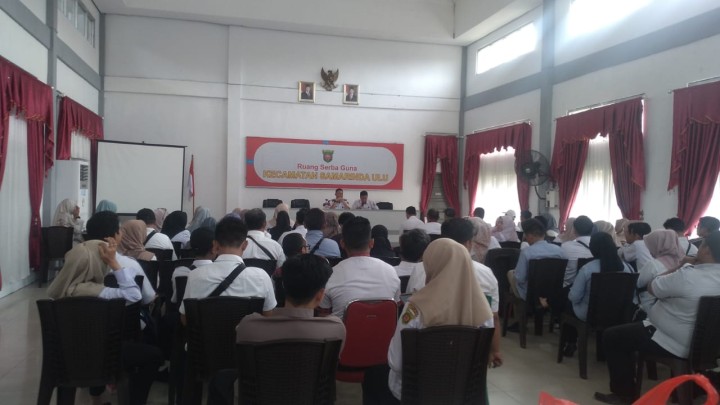 Mohon ijin menyampaikan 26/2/2025 Staf Non Asn Kelurahan Jawa menghadiri Rapat Koordinasi dan Penandatanganan SPK Non Asn OPD Kecamatan Samarinda Ulu di Aula Kecamatan Samarinda Ulu