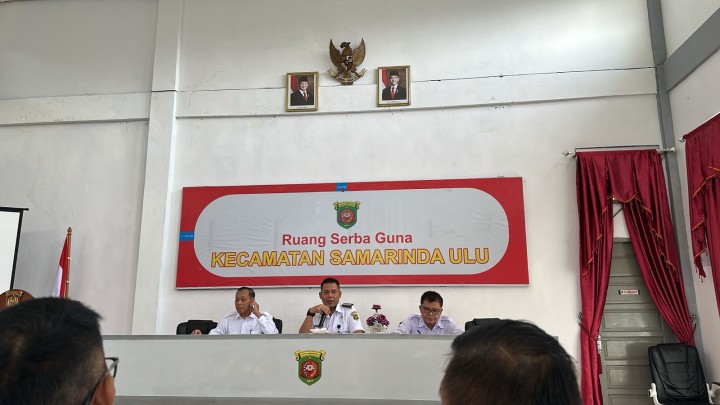 Mohon ijin menyampaikan 12/3/2025 Lurah Jawa dan Kasi Kesra Menghadiri Rapat Pendataan Aset Milik Pemerintah Kota diwilayah Kecamatan Samarinda Ulu