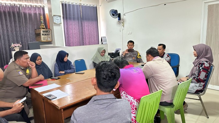 Mohon ijin menyampaikan 13/3/2025 Lurah Jawa, Kasi Kesra, Bhabinkamtibmas Kelurahan Jawa Rapat perubahan struktur dan SK PABTM dan Forum perkasa dan pendampingan kejadian perundungan (pembulyan) terhadap anak di bawah umur di RT 38