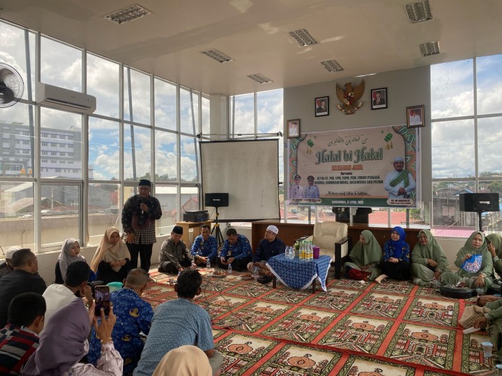 Mohon izin menyampaikan 17/4/2025 Acara Kegiatan Halal Bihalal Kelurahan Jawa yang di hadiri oleh Ketua TWAP(yang mewakili), Camat Samarinda Ulu (Bpk. Sujono, M.Si), Guru Mansyur, Lurah Jawa beserta Pejabat Struktural dan Staf, Babinsa dan Banbhinkamtibmas, Ketua RT, PKK, LPM, FKPM, Dasawisma dan PATBM