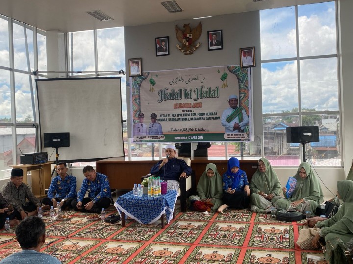 Mohon izin menyampaikan 17/4/2025 Acara Kegiatan Halal Bihalal Kelurahan Jawa yang di hadiri oleh Ketua TWAP(yang mewakili), Camat Samarinda Ulu (Bpk. Sujono, M.Si), Guru Mansyur, Lurah Jawa beserta Pejabat Struktural dan Staf, Babinsa dan Banbhinkamtibmas, Ketua RT, PKK, LPM, FKPM, Dasawisma dan PATBM