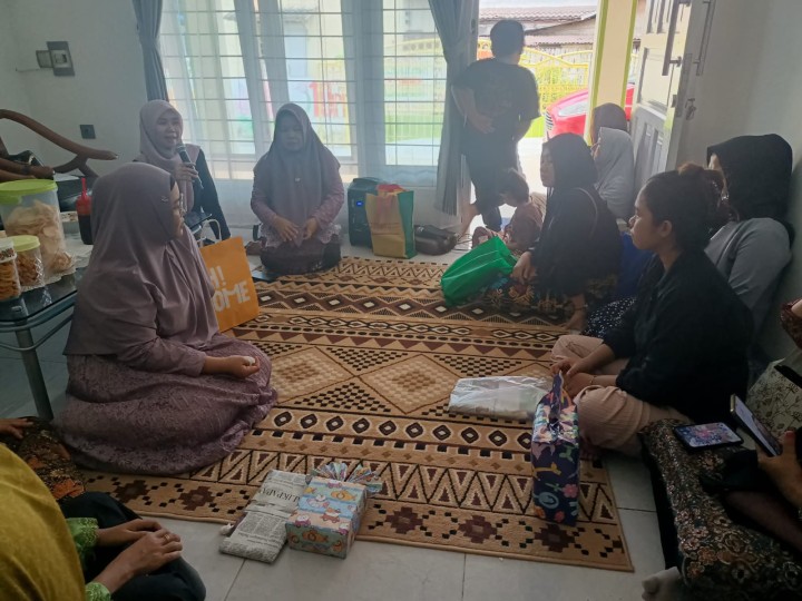 Mohon izin menyampaikan 21/4/2025 Kasi Kesra Kelurahan Jawa melakukan Pembinaan Dasawisma RT 22 Kelurahan Jawa Kecamatan Samarinda Ulu