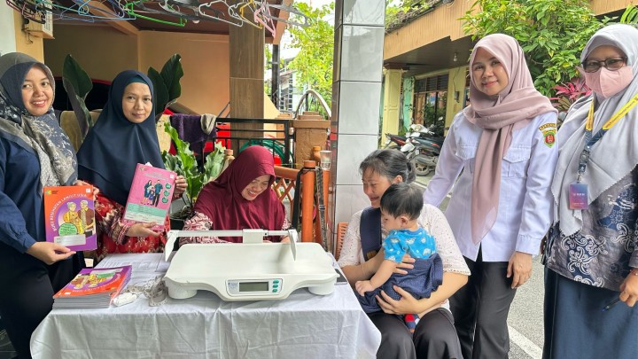 Mohon izin menyampaikan 23/4/2025 Kasi Kesra Kelurahan Jawa Kunjungan Posyandu Akasi bersama PKM pasundan dan sekretaris PKK