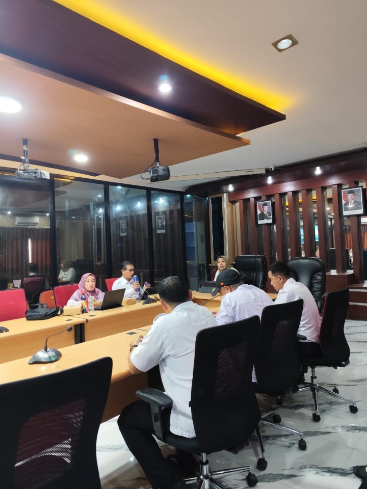Mohon izin menyampaikan 30/4/2025 Kasi Ekobang & LH Kelurahan Jawa menghadiri kegiatan Rapat Koordinasi Perencanaan Kegiatan Probebaya Kelurahan