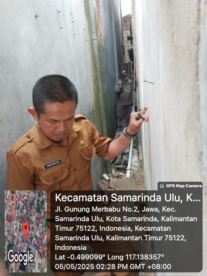 Mohon izin menyampaikan  07/5/2025 Staf Kasi Pemerintahan Kegiatan Pengukuran batas Bidang Tanah Antara bapak Anton dengan ibu Tumini, pihak Bapak anton keberatan atas Patok batas tanah yg ada.  TKP Jl. Merbabu RT. 06 Depan Mesjid