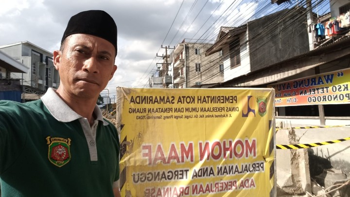 Mohon izin menyampaikan 09/5/2025 Lurah Jawa Pengecekan pengerjaan  Drainase Pasundan tahap 3 (2025) tehadap ada aduan masyarakat terkait Lama Pengerjaan)  Hadiri Lurah jawa Ketua RT 39 dan sekretaris RT 39 Dan warga mengadu atas Bapak Basnur ( Di Beri Penjelasan pihak kelurahan dan pelaksana)