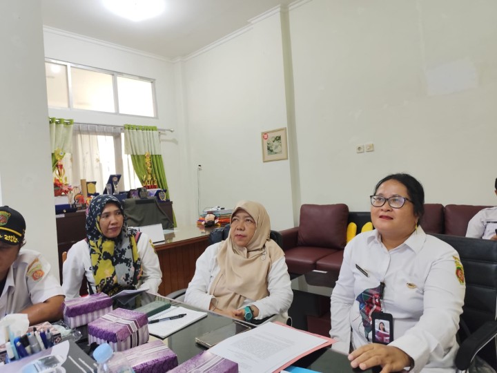 Mohon izin menyampaikan 14/5/2025 Kasi Ekobang & LH Menghadiri Rakor Pembentukan Koperasi Merah Putih di Ruang Camat Samarinda Ulu