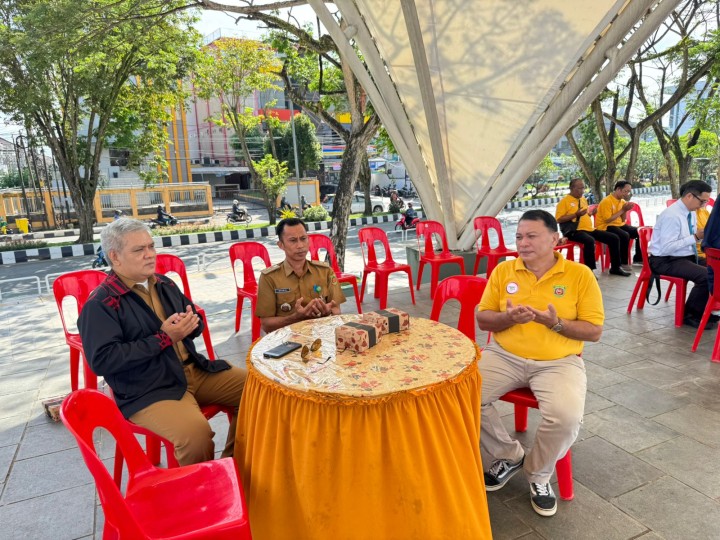Mohon izin menyampaikan 19/05/2025 Lurah Jawa menghadiri kegiatan Pembukaan Ajang Talenta Lomba Seni dan sastra  siswa Nasional ( FLE3SN)  dinas pendidikan kota Samarinda