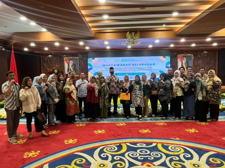 Mohon izin menyampaikan 23/05/2025 Muskel Pembentukan Koperasi Kelurahan Merah Putih Jawa Kecamatan Samarinda Ulu Kota Samarinda yang di hadiri Camat Samarinda(yang mewakili), Lurah Jawa, Sekretaris Lurah Jawa, Kasi Ekobang & LH Kel. Jawa, Kasi Kesra Kel. Jawa, Seluruh Staf Kelurahan Jawa dan RT Se-Kelurahan Jawa