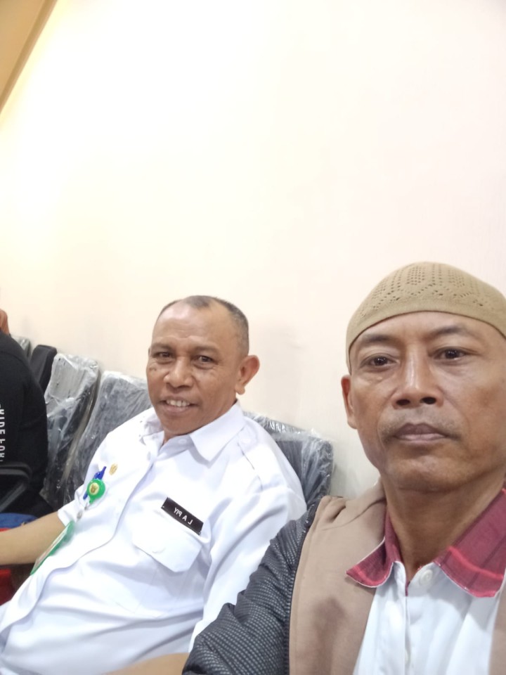 Mohon ijin 04/06/2025 Sekretaris Lurah dan Staf Seksi Ekobang menghadiri Rapat di Kantor DPUPR Tentang Sosialisasi lanjutan Pembangunan Teras Samarinda Tahap  Ke-2