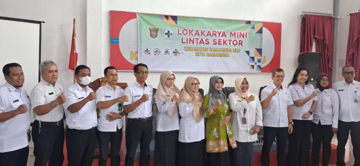 Mohon izin menyampaikan 04/06/2025 menghadiri acara Lokakarya mini Lintas sektor Tw 2 Pukesmas Se-Kecamatan Samarinda Ulu Hadir Lurah kasi Kesra Sekretaris PKk dan Kader Posyandu kel jawa
