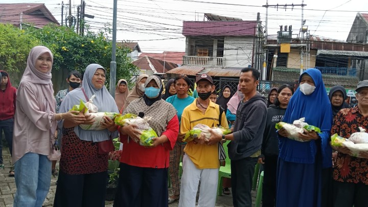 Mohon ijin Melaporkan 07/06/2025  Telah di Terima dan laksanakan Pemotongan Hewan Qurban (sapi) dari Bapak Walikota untuk Mesjid Jami' Baitul Jabbar Jl.Cermai Kelurahan Jawa Kecamatan Samarinda Ulu serta. Serta Pembagian Beras untuk Warga Kelurahan Jawa yang diberikan Oleh Toko Emas Sejati