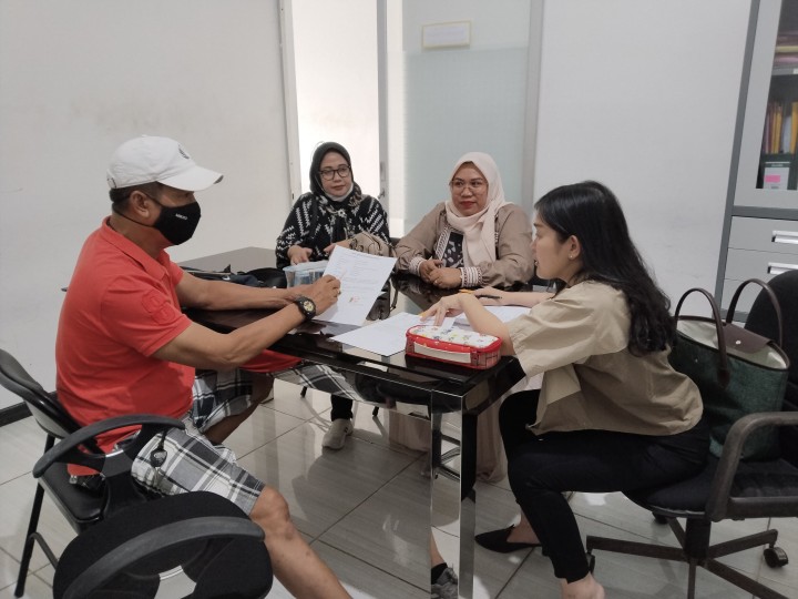 Mohon izin menyampaikan 10/06/2025 Mohon izin menyampaikan Kegiatan Pembahasan Lanjutan KBLI dan Penandatanganan Akta Pendirian Koperasi Kelurahan Merah Putih Jawa Samarinda Ulu di Notaris Jessica Dewi (Jl. Kemakmuran No. 09)