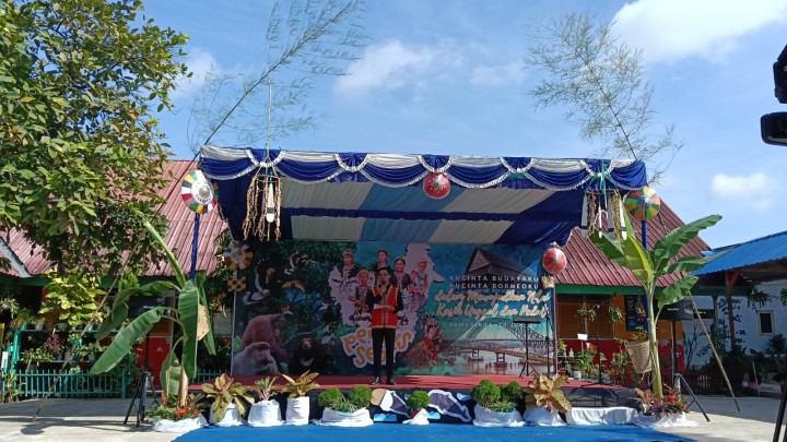 Mohon izin menyampaikan 10/06/2025 Lurah Jawa dan Babinsa Kelurahan Jawa menghadiri Kegiatan Acara Pentas Seni Sekolah Dasar Katolik 1 WR.Soepratman
