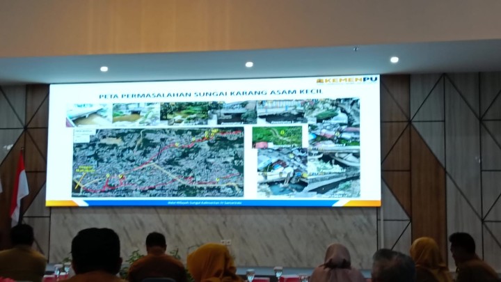 Mohon izin menyampaikan 10/06/2025 Lurah Jawa menghadiri Rapat Koordinasi dan Persentase titik Banjir sekota Samarinda Di pimpinan oleh Bapak Walikota Samarinda