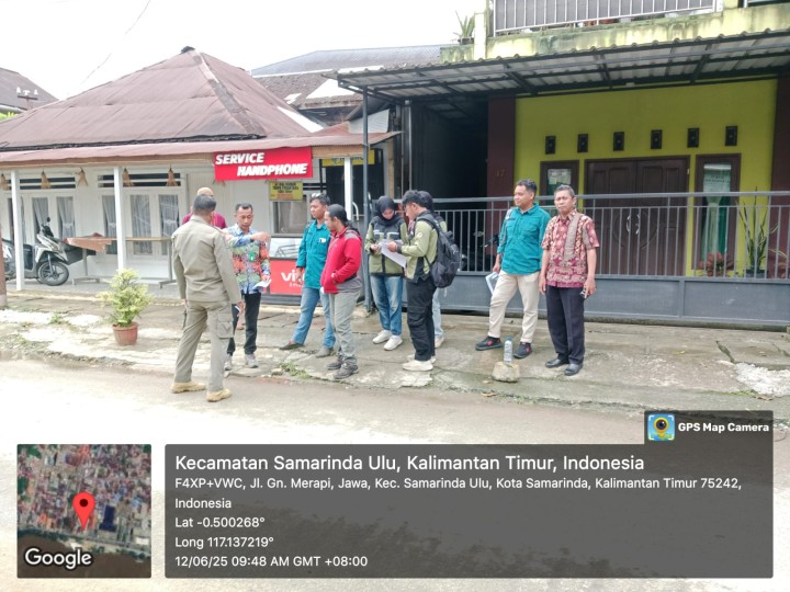 Mohon izin menyampaikan 12/06/2025  Kegiatan di Jl. Gn. Merapi oleh Lurah, Staf Seksi Ekobang LH dan Ketua RT. 04 Kel. Jawa bersama Konsultan dan Dinas PUPR Kota Samarinda