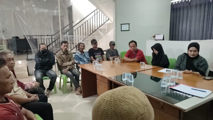 Mohon izin menyampaikan 13/06/2025 Rapat Koordinasi lanjutan Rumah Tidak Layak Huni dari Disperkim Kota Samarinda dengan 5 Ketua RT dan 8 warga yang termasuk List RTLH 2025 di Kantor Kelurahan Jawa Lantai II
