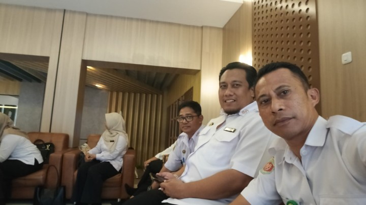 Mohon izin menyampaikan 18/6/2025 Lurah Jawa Menghadiri Kegiatan Diskusi Draft Presentase Rencana Kerja Tahun 2026 di Aula Gedung PKK Lt I Kota Samarinda