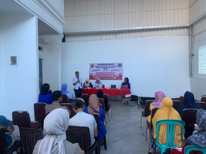 Mohon izin menyampaikan 18/6/2025 Lurah Jawa dan Kasi Kesra Menghadiri Kegiatan Sosialisasi dan edukasi Pilah sampah Rumah Tangga RT 38 Kelurahan Jawa
