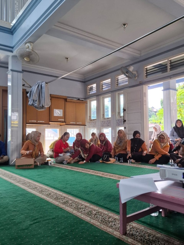 Mohon izin menyampaikan 21/6/2025 Kasi Kesra dan Kasi Ekobang & LH Kel Jawa Sebagai Narasumber Menghadiri Kegiatan Sosialisasi dan edukasi Pilah sampah Rumah Tangga RT 22 Kelurahan Jawa