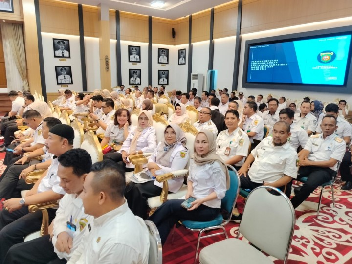 Mohon ijin menyampaikan 25/6/2025 Lurah Jawa menghadiri kegiatan Persentase Renja 2026 di Rumah Jabatan Walikota Samarinda