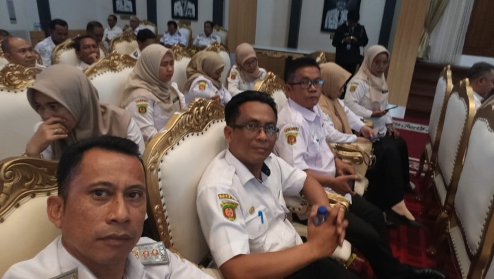 Mohon ijin menyampaikan 25/6/2025 Lurah Jawa menghadiri kegiatan Penanggulangan Banjir Kota Samarinda 2025-2026 di Rumah Jabatan Walikota Samarinda