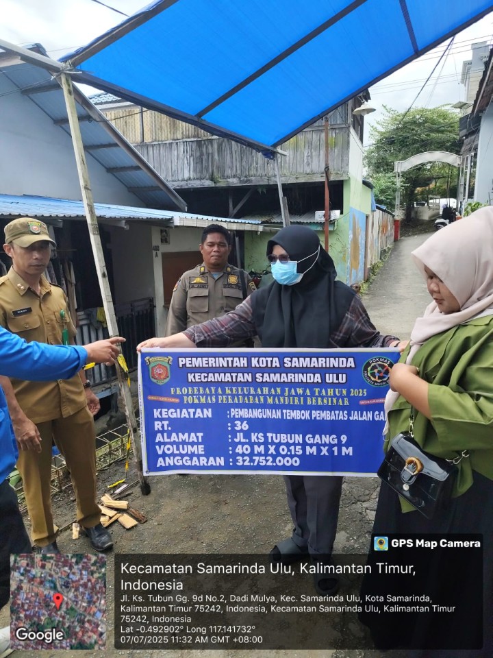 Mohon izin menyampaikan 7/7/2025 Lurah Jawa, Kasi Ekobang & LH Beserta Staff Peninjauan Sarpras Probebaya 2025 (Pembangunan Tembok Pembatas Jalan) di RT. 36 Kel. Jawa - Pokmas PM