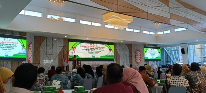 Mohon izin menyampaikan 8/7/2025 Lurah Jawa menghadiri kegiatan Launching dan Sosialisasi Lomba Kampung Salai (Sampah Bernilai) Antar Kecamatan Se-Kota Samarinda Tahun 2025