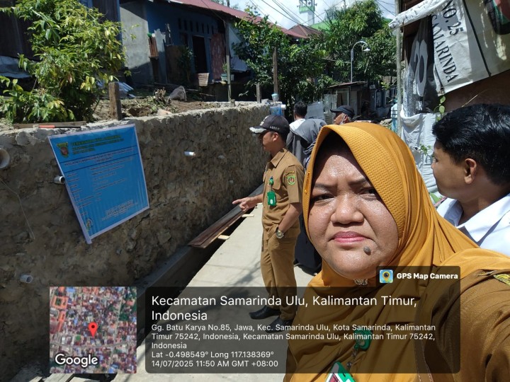 Mohon izin menyampaikan 14/7/2025 Lurah Jawa, Kasi Ekobang & LH Beserta Staff Peninjauan Sarpras Probebaya 2025 (Pembangunan Turap Batu & Peningkatan Drainase) di RT. 15 Kel. Jawa - Pokmas AC