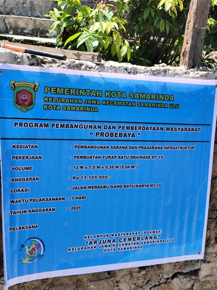 Mohon izin menyampaikan 14/7/2025 Lurah Jawa, Kasi Ekobang & LH Beserta Staff Peninjauan Sarpras Probebaya 2025 (Pembangunan Turap Batu & Peningkatan Drainase) di RT. 15 Kel. Jawa - Pokmas AC