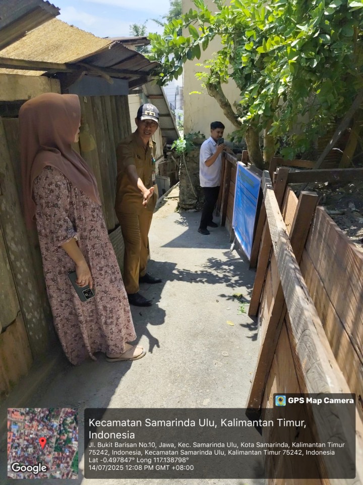 Mohon izin menyampaikan 14/7/2025 Lurah Jawa, Kasi Ekobang & LH Beserta Staff Peninjauan Sarpras Probebaya 2025 (Peningkatan Jalan A dan Jalan B & Pembuatan Turap Ulin) di RT. 20 Kel. Jawa - Pokmas AC