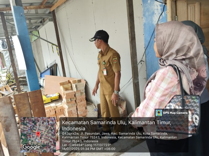 Mohon izin menyampaikan 14/7/2025 Lurah Jawa, Kasi Ekobang & LH Beserta Staff Peninjauan Sarpras Probebaya 2025 (Pembuatan Pagar & Rehab Poskamling) di RT. 39 Kel. Jawa - Pokmas BBJ