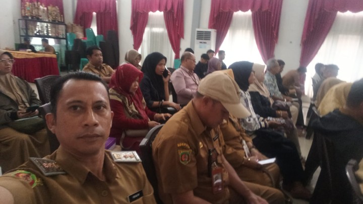 Mohon izin menyampaikan 15/7/2025 Lurah Jawa meghadiri kegiatan Pertemuan pemberian untuk Arahan laku pandai Untuk BUMRT sekecamatan Samarinda ulu