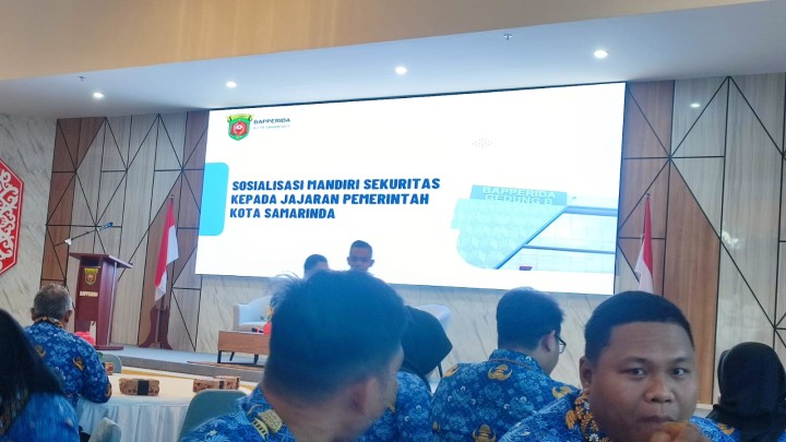Mohon izin menyampaikan 17/7/2025 Lurah Jawa menghadiri kegiatan Sosialisasi mandiri sekuritas kepada jajaran pemerintah kota Samarinda
