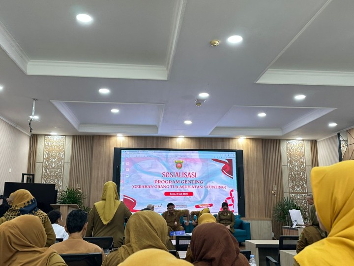 Mohon izin menyampaikan 21/7/2025 Mohon ijin mewakili Pak Lurah Rapat Sosialisasi Program Genting (Gerakan Orangtua Asuh Atasi Stunting) di Dinas Pendidikan dan Kebudayaan Kota Samarinda Hadir : Kasi Kesra