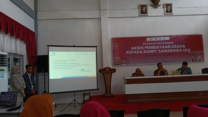Mohon izin menyampaikan 22/7/2025 Lurah Jawa dan Kasi Ekbang & LH Menghadiri Kegiatan Rapat tentang Edukasi keuangan Akses Pembiayaan kepada BUMRT Samarinda ulu di Aula Kecamatan Samarinda Ulu