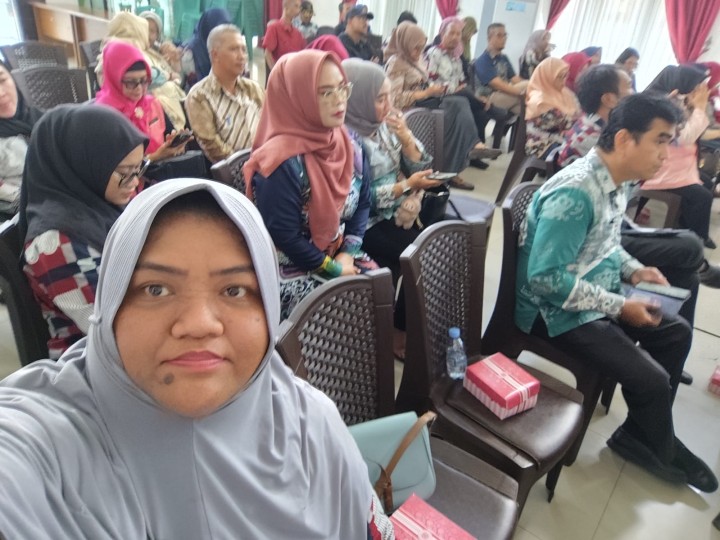 Mohon izin menyampaikan 24/7/2025 Kasi Ekobang & LH dan Staff Mengikuti Kegiatan Sosialisasi Tindaklanjut SPI Tahun 2024 dan Pelaksanaan SPI Tahun 2025 di Aula Kecamatan Samarinda Ulu