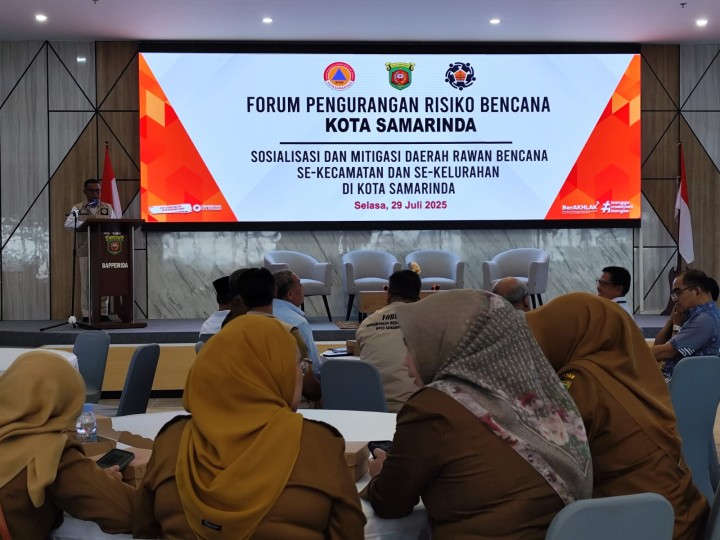 Mohon izin menyampaikan 29/7/2025 Kasi Ekobang LH Kel. Jawa mengikuti Kegiatan Sosialisasi dan Mitigasi Daerah Rawan Bencana Se-Kecamatan dan Se-Kelurahan di Kota Samarinda di Ruang Arutala Gedung B BAPPERIDA Kota Samarinda