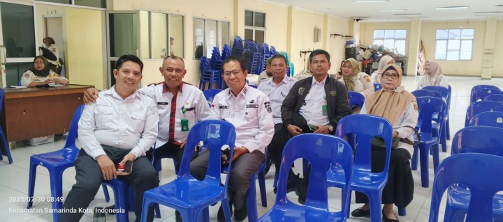 Mohon izin menyampaikan 30/7/2025 Rapat Koordinasi dengan Lurah selaku Kasat Linmas sesuai dengan Permendagri 26 Tahun 2020 dan Perwali no 6 Tahun 2025 Tentang Trantibumlimas dan Perlindungan Masyarakat di Kantor Satpol PP Kota Samarinda Lantai 3