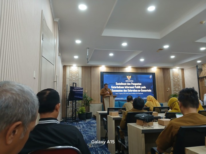 Mohon izin menyampaikan 11/8/2025 Sekretaris Lurah Jawa Menghadiri sosialisasi dan penguatan keterbukaan informasi publik pada  PPID  kecamatan dan kelurahan se samarinda senin  11 agustus 2025  Aula Dinas Pendidikan kota samarinda