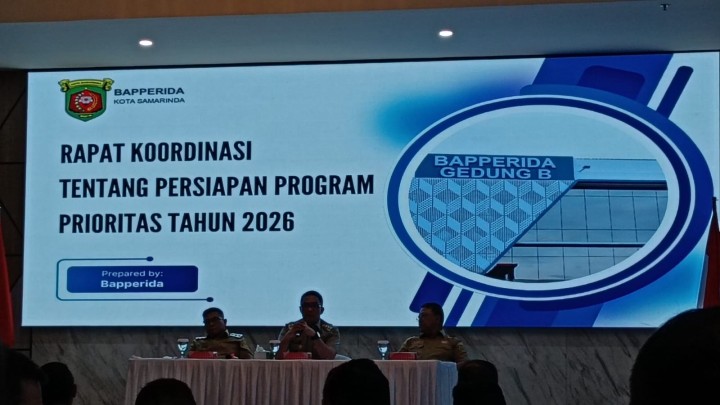 Mohon izin menyampaikan 12/8/2025 Lurah Jawa menghadiri Rapat Koordinasi tentang Persiapan Program Prioritas Tahun 2026