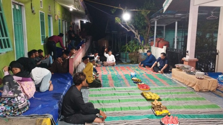Mohon izin menyampaikan 19/8/2025 Lurah Jawa menghadiri acara Syukuran HUT RI Ke 80 Lingkungan RT 13 kelurahan Jawa dan telah Bergabung 45 KK dari pindahan Kelurahan Bugis karena letak Batas  berdasar aturan sdh masuk dalam wilayah kelurahan Jawa Kecamatan Samarinda ulu