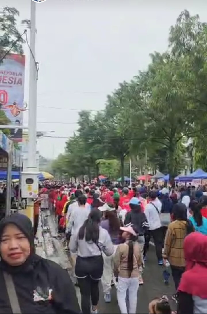 Mohon izin menyampaikan 24/8/2025 Lurah Jawa Menghadiri jalan sehati di GOR Segiri Kita Samarinda di buka oleh bapak walikota dan wakil walikota beserta seluruh jajaran pemerintah kota Samarinda