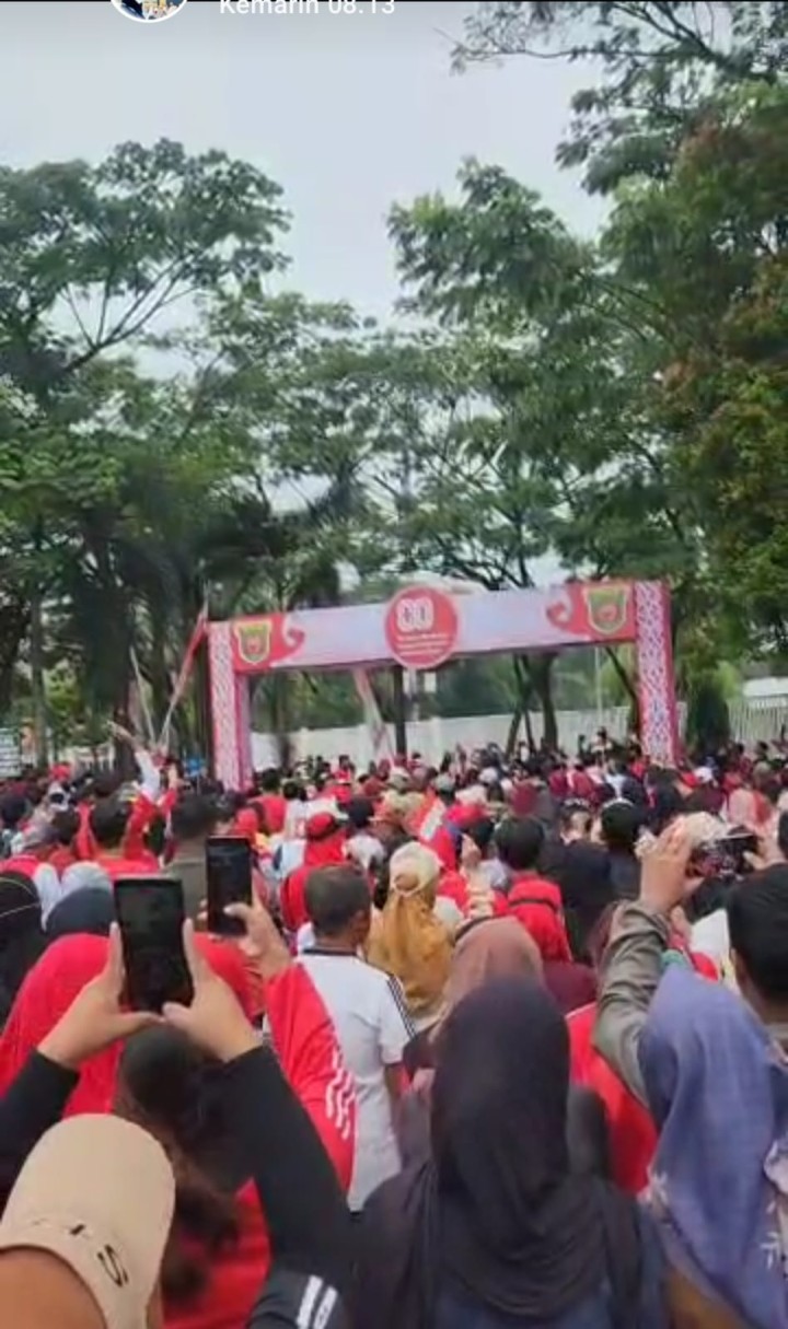Mohon izin menyampaikan 24/8/2025 Lurah Jawa Menghadiri jalan sehati di GOR Segiri Kita Samarinda di buka oleh bapak walikota dan wakil walikota beserta seluruh jajaran pemerintah kota Samarinda