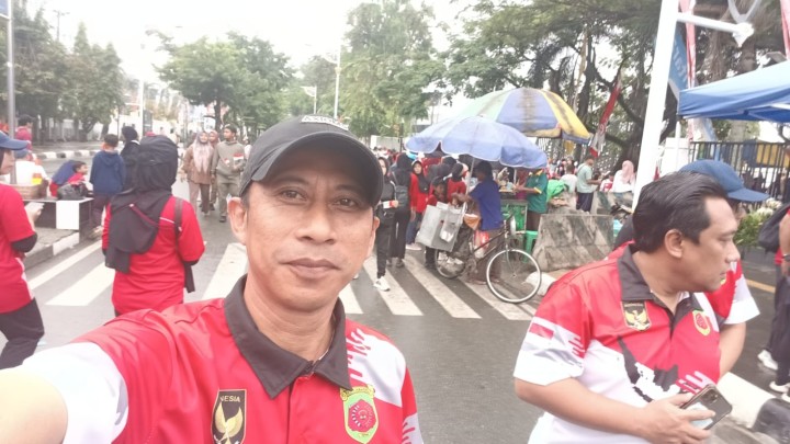 Mohon izin menyampaikan 24/8/2025 Lurah Jawa Menghadiri jalan sehati di GOR Segiri Kita Samarinda di buka oleh bapak walikota dan wakil walikota beserta seluruh jajaran pemerintah kota Samarinda