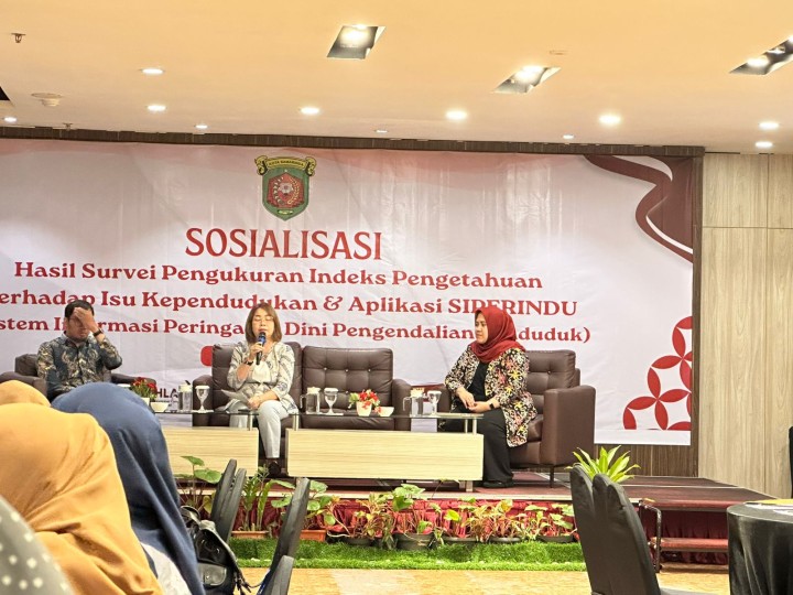 Mohon izin menyampaikan 11/9/2025 Kasi Kesra Menghadiri Kegiatan Sosialisasi Hasil Survei pengukuran Indeks Pengetahuan terhadap Isu Kependudukan dan Aplikasi SIPERINDU (Sistem Informasi Peringatan Dini Pengendalian Penduduk) di Hotel Horison Jl. Imam Bonjol Kota Samarinda