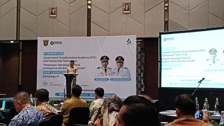 Mohon izin menyampaikan 15/9/2025 Lurah Jawa menghadiri Pembukaan Pelatihan Goverment Transformation Academy (GTA) "Penerapan Teknologi Artifical Technology (AI) di Kota Samarinda di Ruang Crystal 2 Hotel Mercure Samarinda
