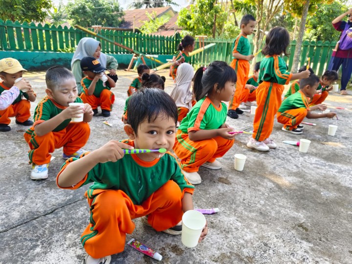 Kegiatan Sikat Gigi Massal Paud Kartika Ceria